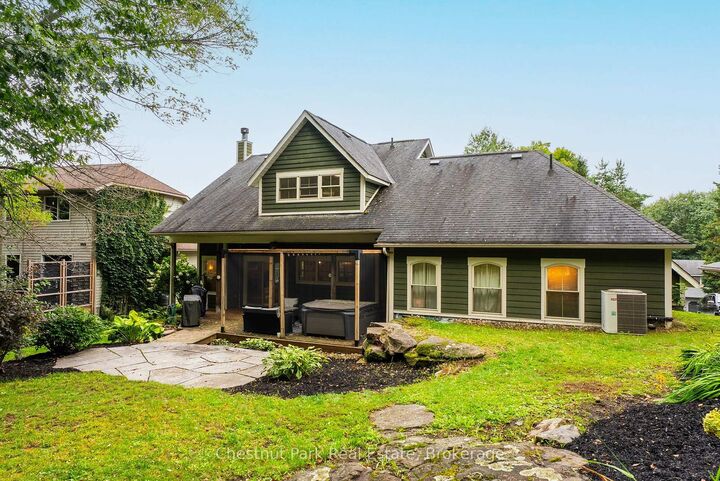 Property Photo:  20 Morgan Heights Drive  ON P1H 1B7 