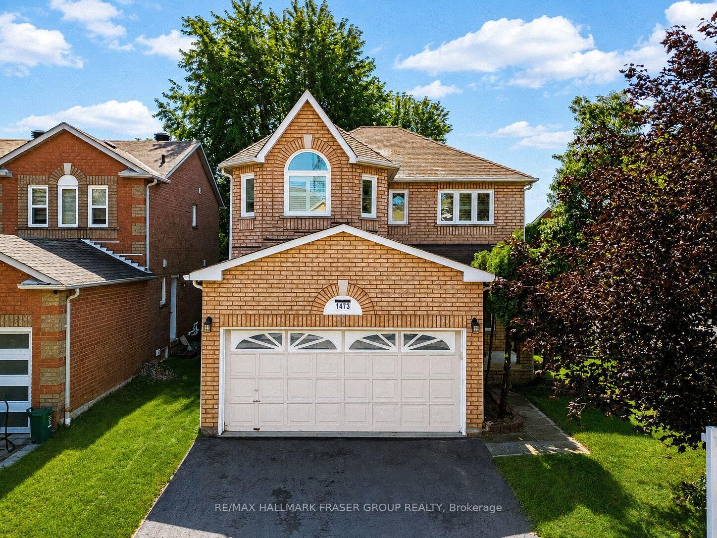 Property Photo:  1473 Sandhurst Crescent  ON L1V 6Y7 