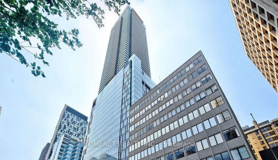 Property Photo:  488 University Avenue 5101  ON M5G 0C1 