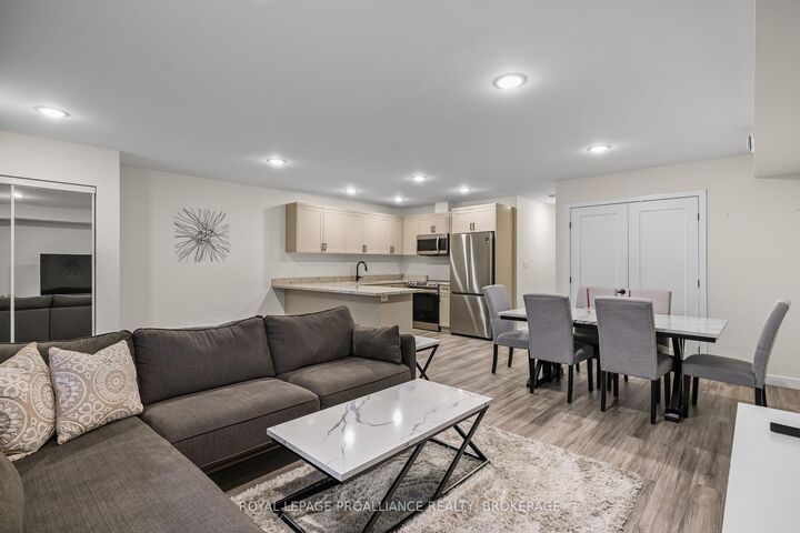 Property Photo:  809 Development Drive 105  ON K7M 0J4 