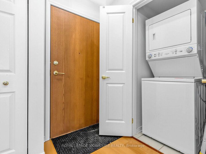 Property Photo:  120 Lombard Street 803  ON M5C 3H5 