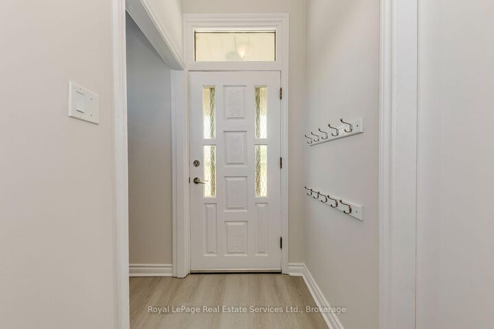 Property Photo: 21 Centre Street S ON L6W 2X7