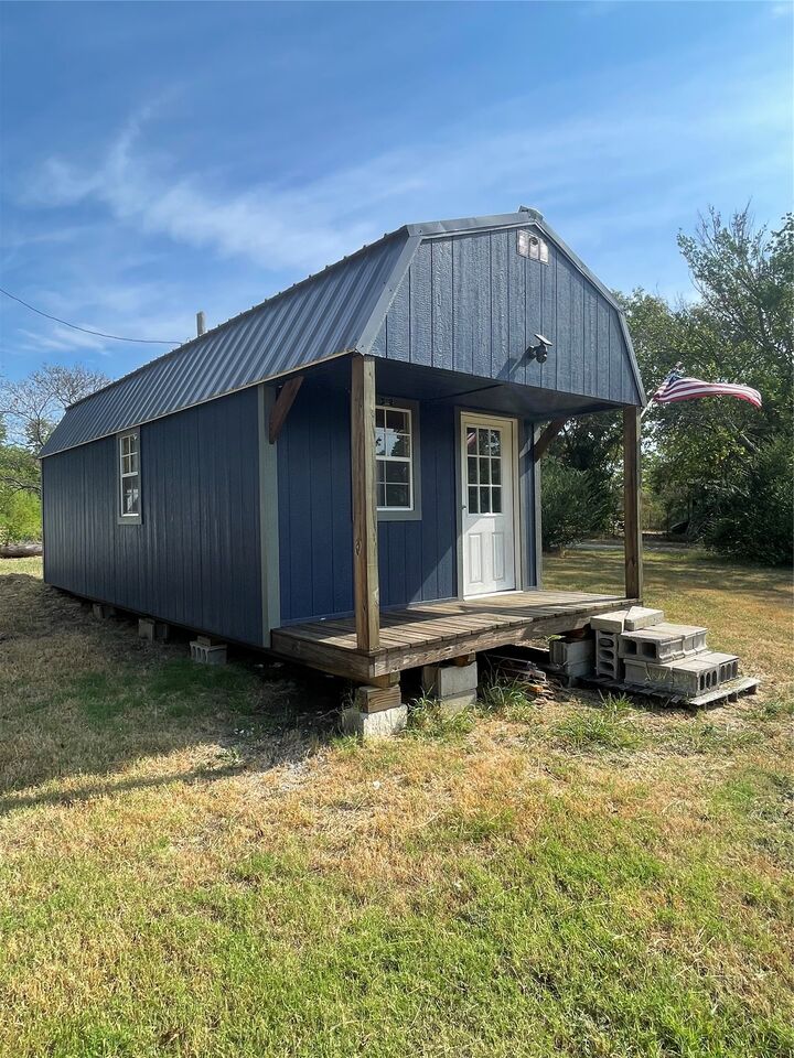 Property Photo: 199 Delaware Avenue OK 74061