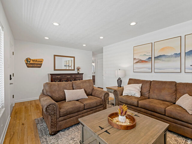 Property Photo: 3567 S Christine St UT 84106