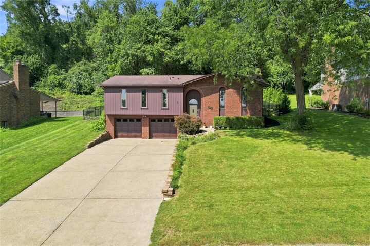 Property Photo: 628 Ray Dr PA 15106