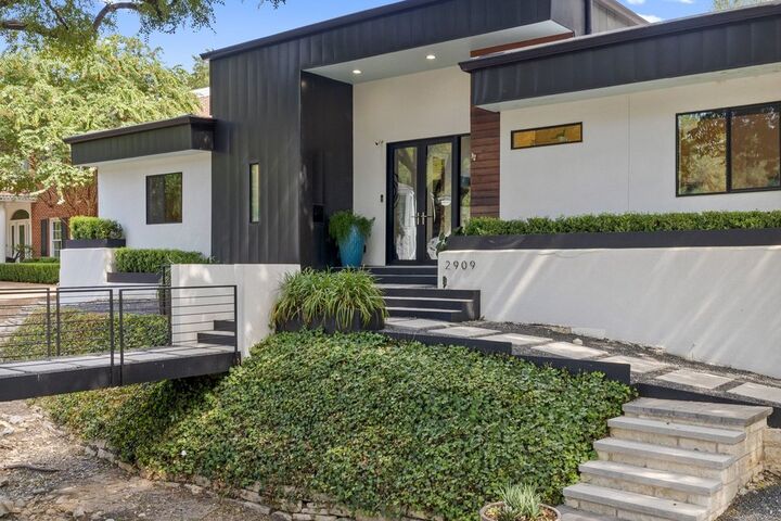 Property Photo: 2909 Hillview Road TX 78703