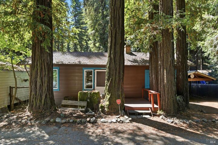 Property Photo: 15400 Canyon 3 Road CA 95446