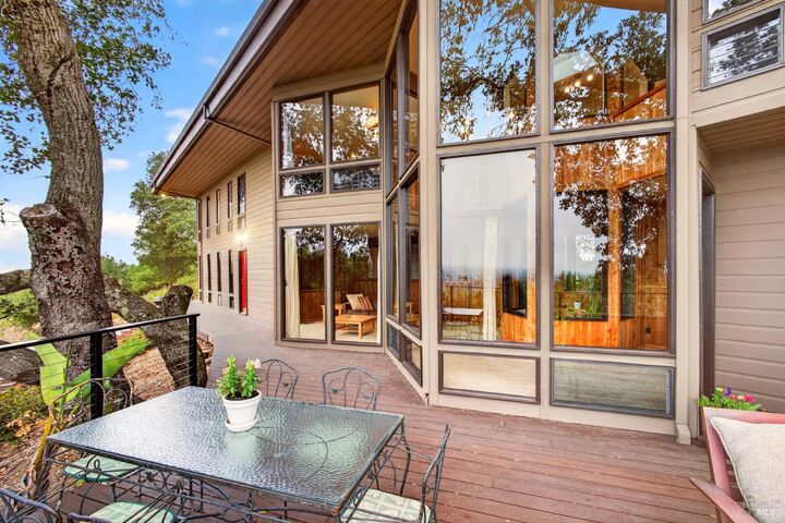 Property Photo:  556 Montecito Boulevard  CA 94559 