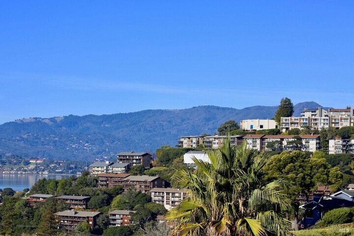 Property Photo:  11 Saint Bernard Lane  CA 94920 