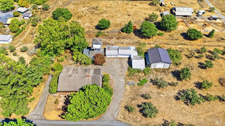 Property Photo:  815 Blessing Way  CA 95472 
