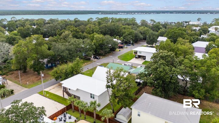 Property Photo: 5332 E Perdido Avenue AL 36561