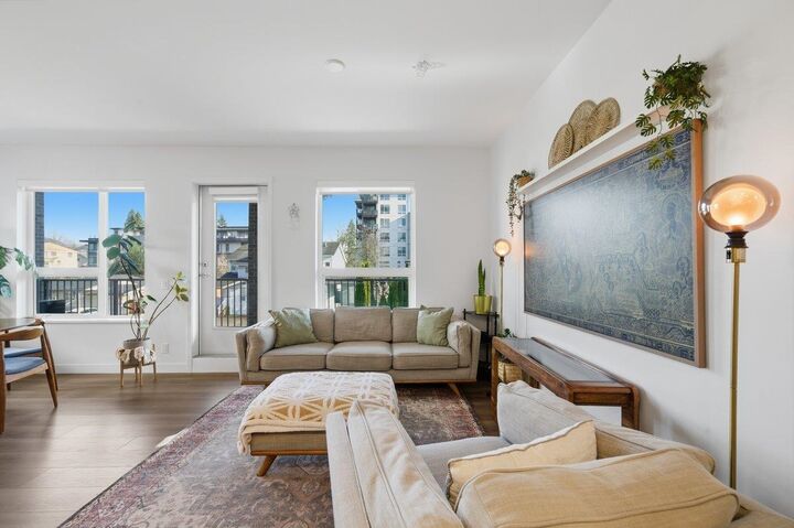Property Photo:  645 Como Lake Avenue 303  BC V3J 0N9 