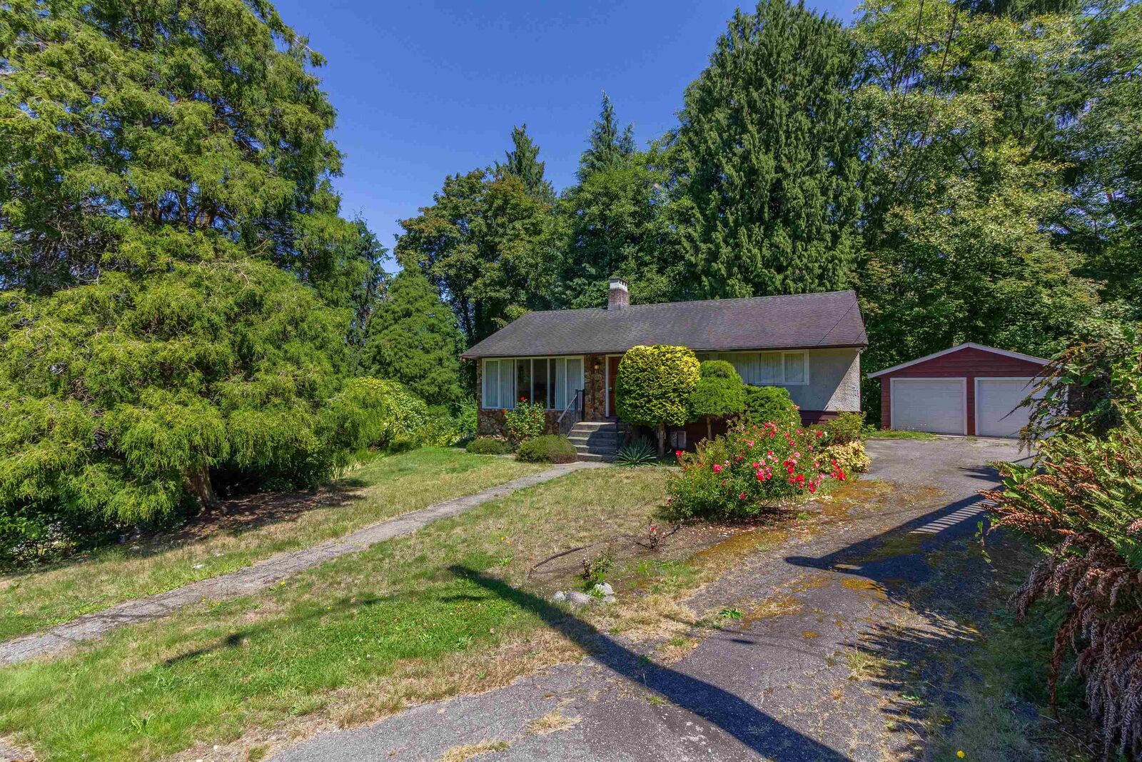 Property Photo:  446 Northcliffe Crescent  BC V5A 1A1 