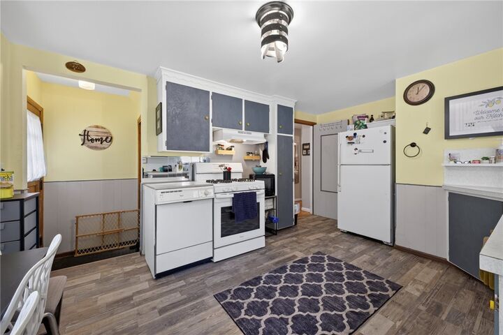 Property Photo:  526 Winchester Street  NY 14615 