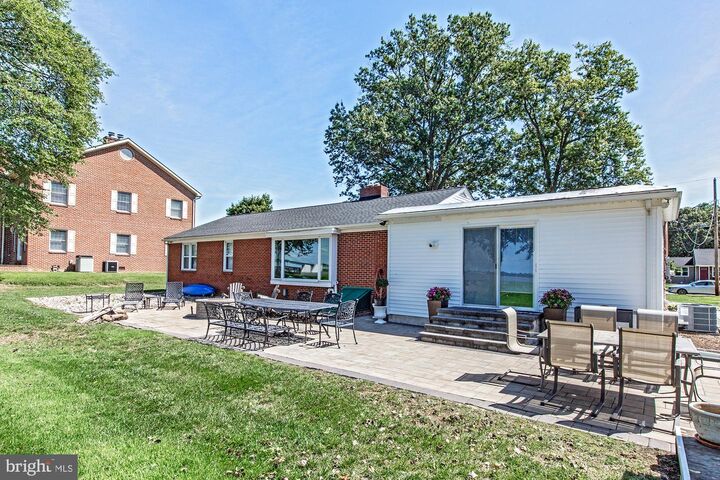 Property Photo:  261 N River Drive  NJ 08070 