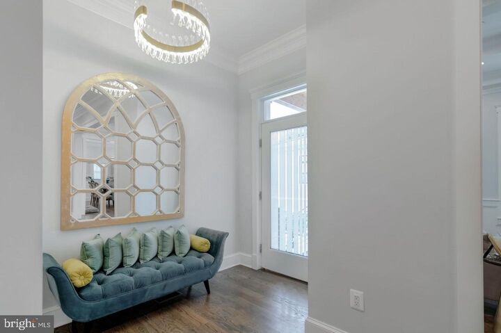 Property Photo:  10704 Warwick Avenue A  VA 22030 