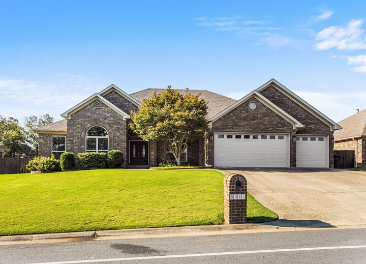Property Photo: 9541 Johnson Drive AR 72120