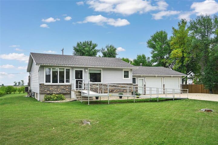 Photo de la propriété:  139 Ritchot Drive  MB R0A 0A1 