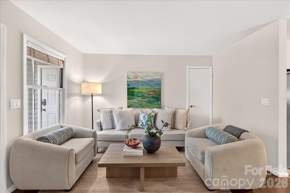 Property Photo:  430 Queens Road 122  NC 28207 