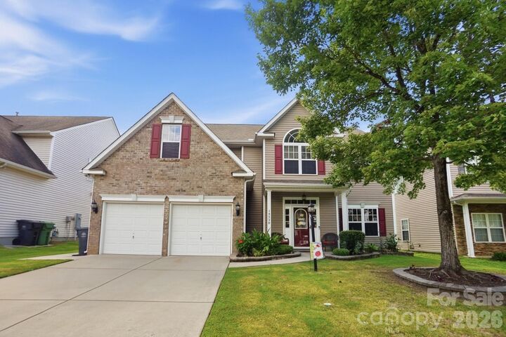 Property Photo:  15320 Edgewater Forest Lane  NC 28278 