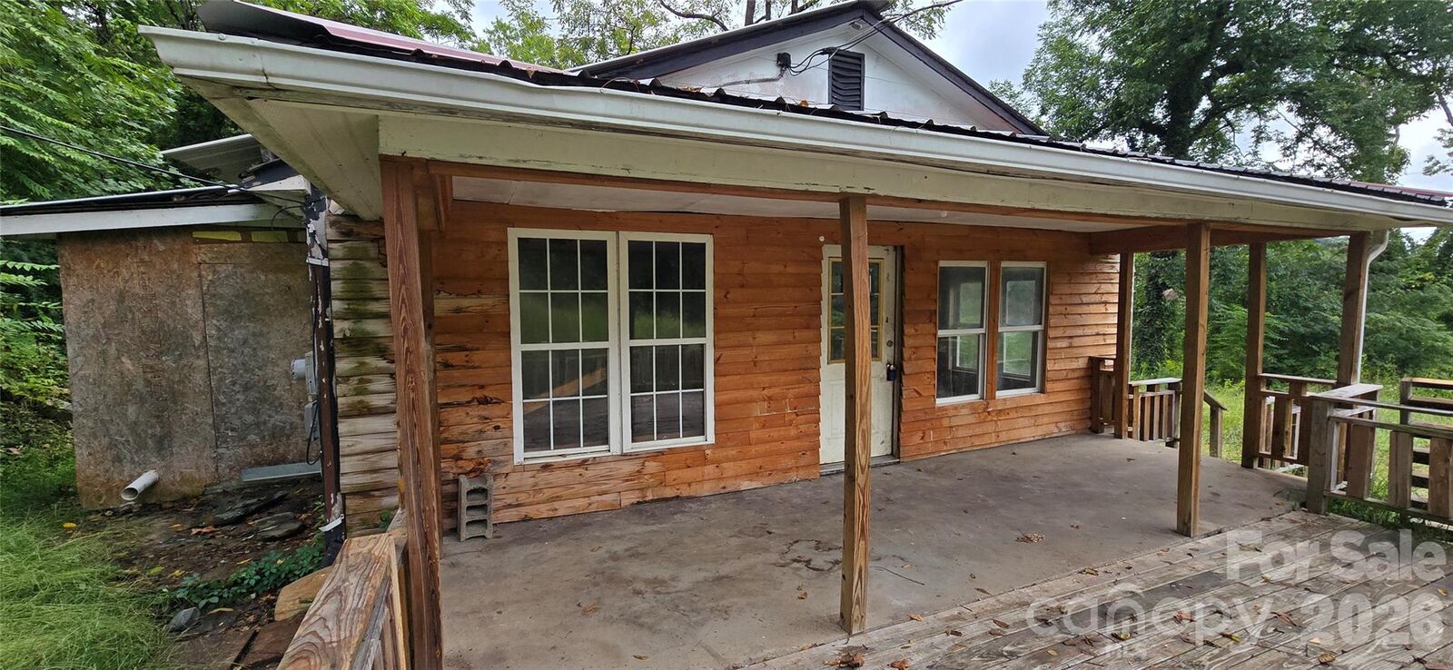 Property Photo:  502 Healan Place NW  NC 28645 