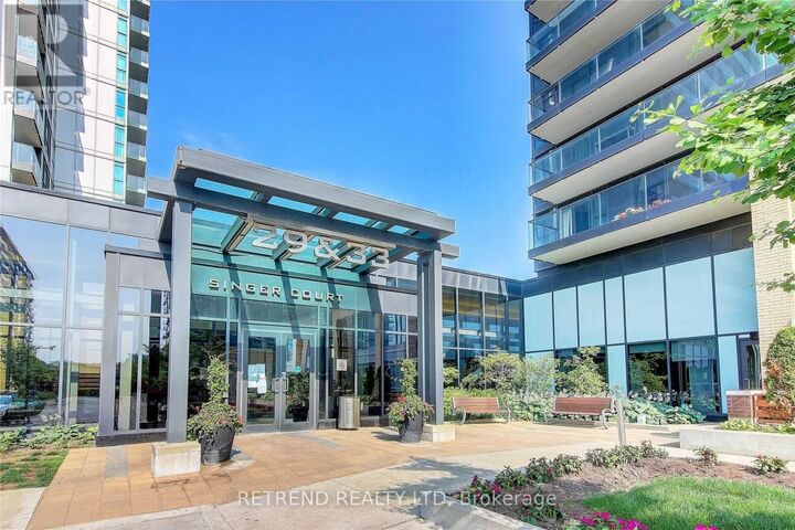 Property Photo: 33 Singer Court 1211 ON M2K 0B4