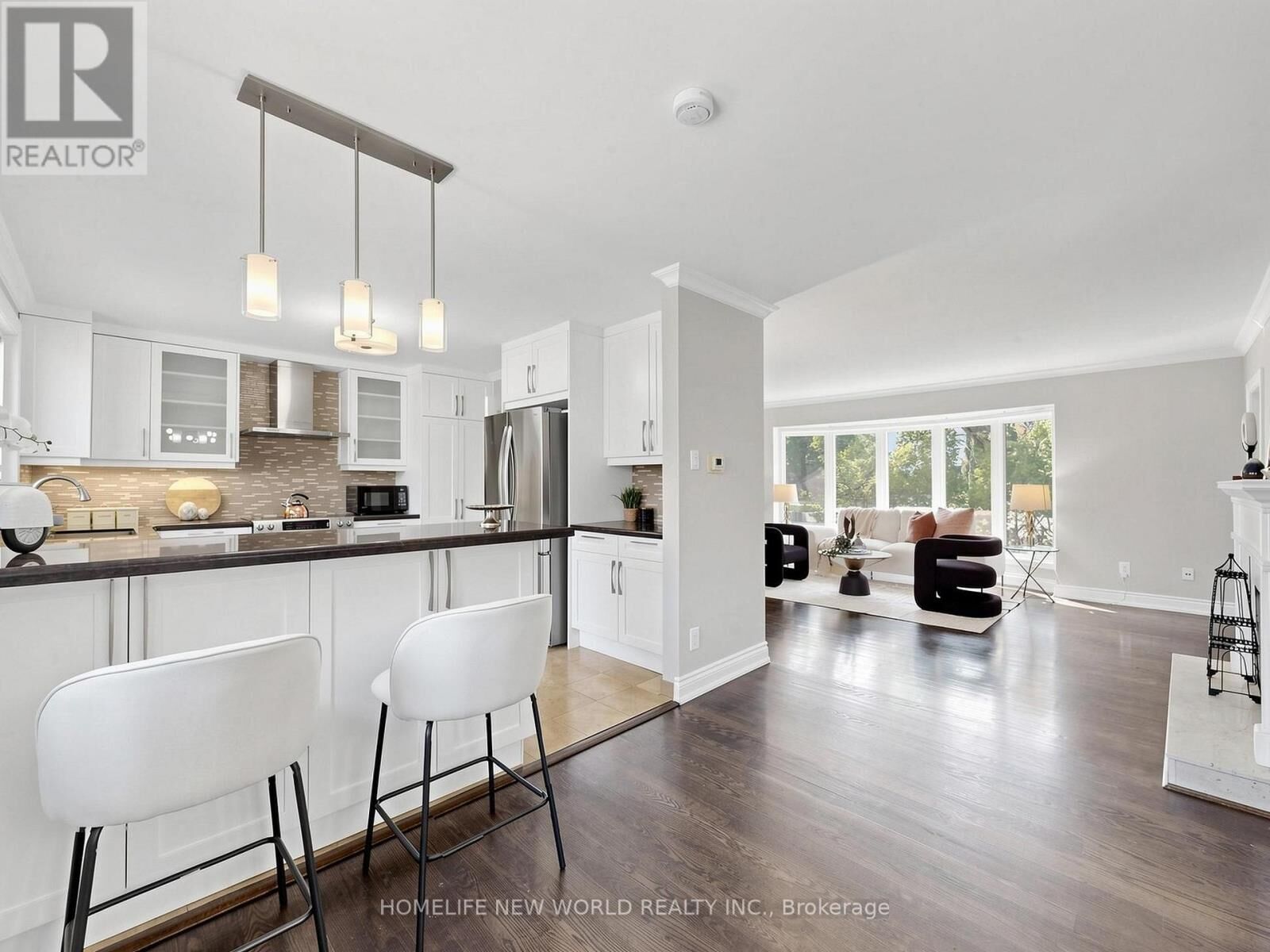 Property Photo:  5 Alderdale Court  ON M3B 2H8 