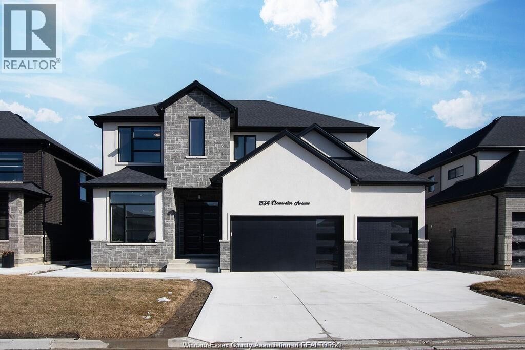Property Photo:  1534 Clearwater Avenue Upper  ON N8P 0E9 