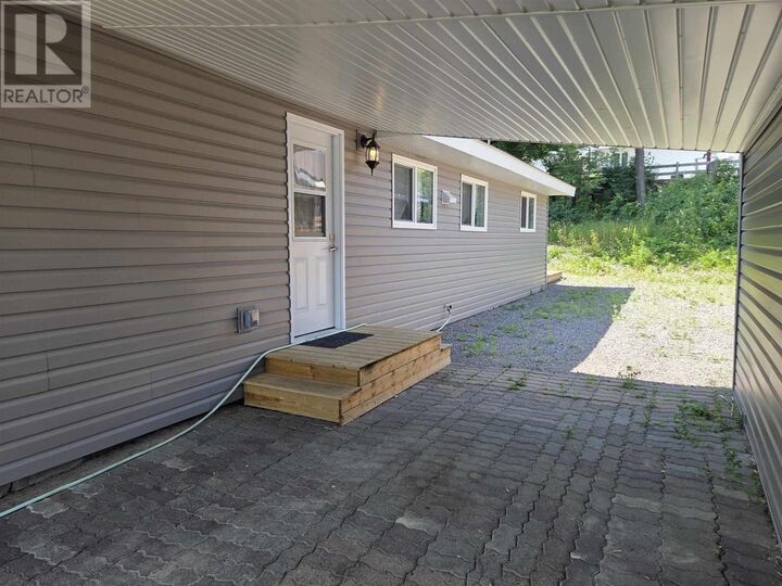 Property Photo: 9 Central Ave ON P5A 2E8