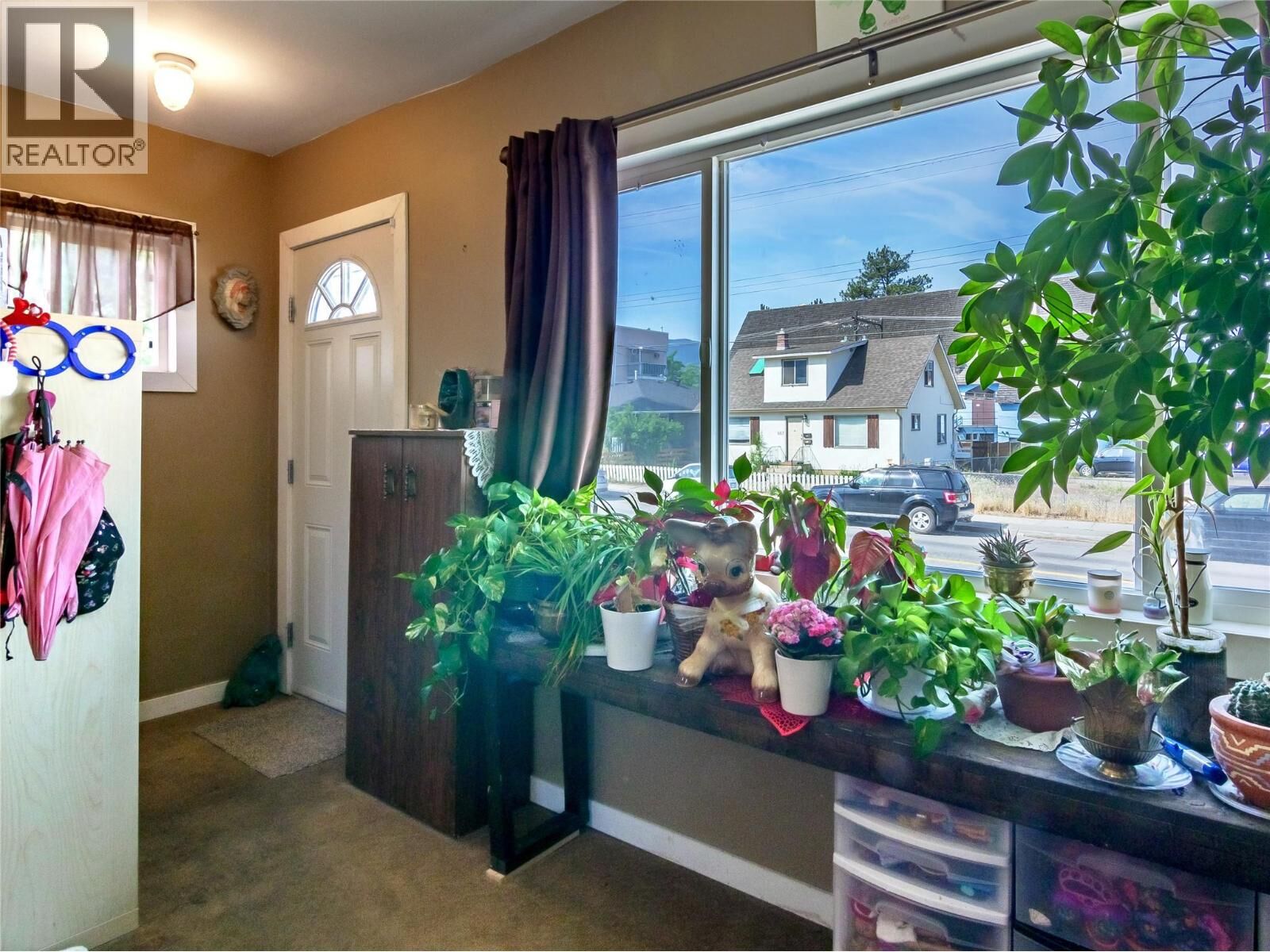 Property Photo:  662 Ellis Street  BC V2A 4M6 