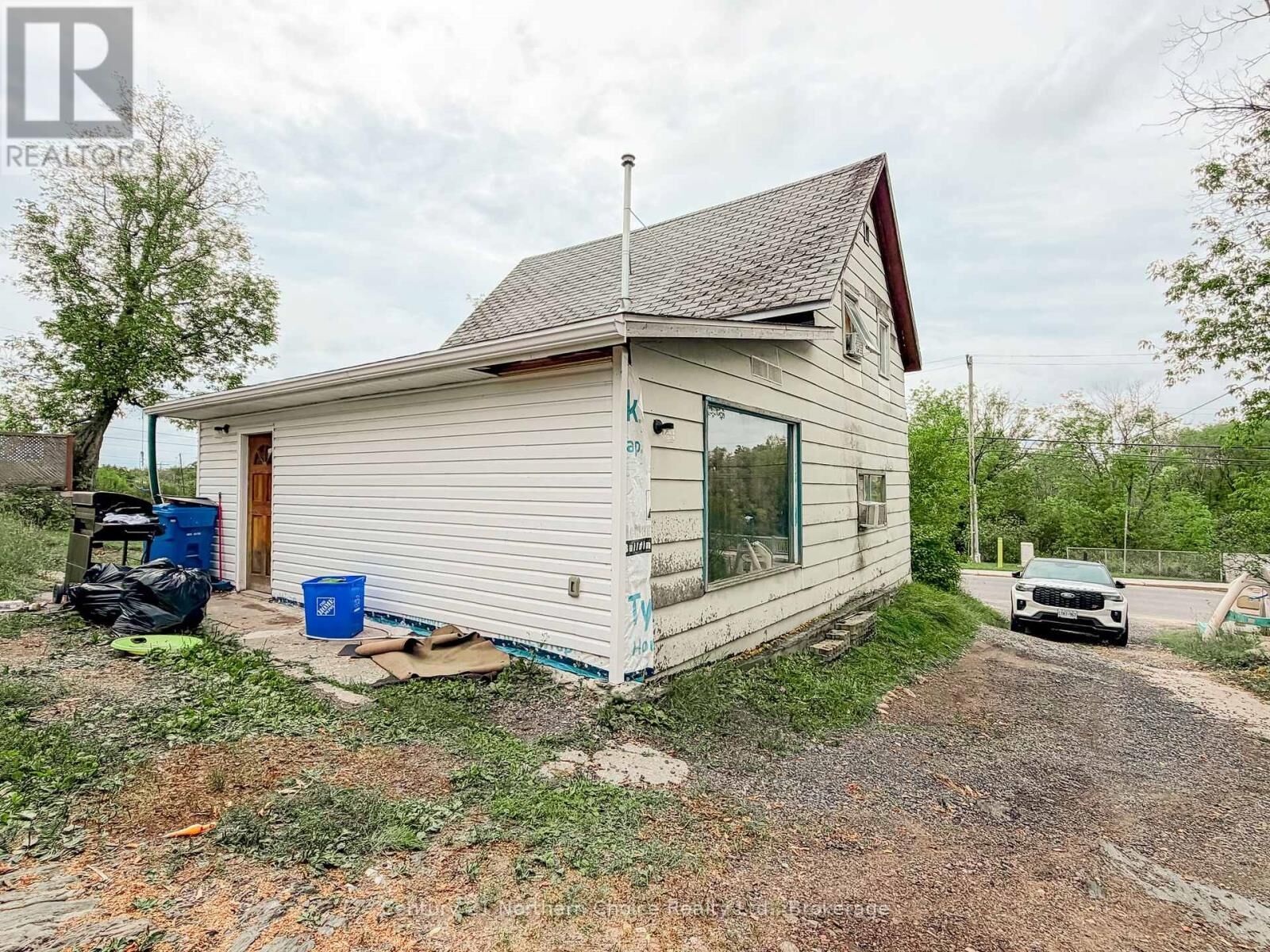 Property Photo:  35 Parsons Street  ON P9N 3V8 