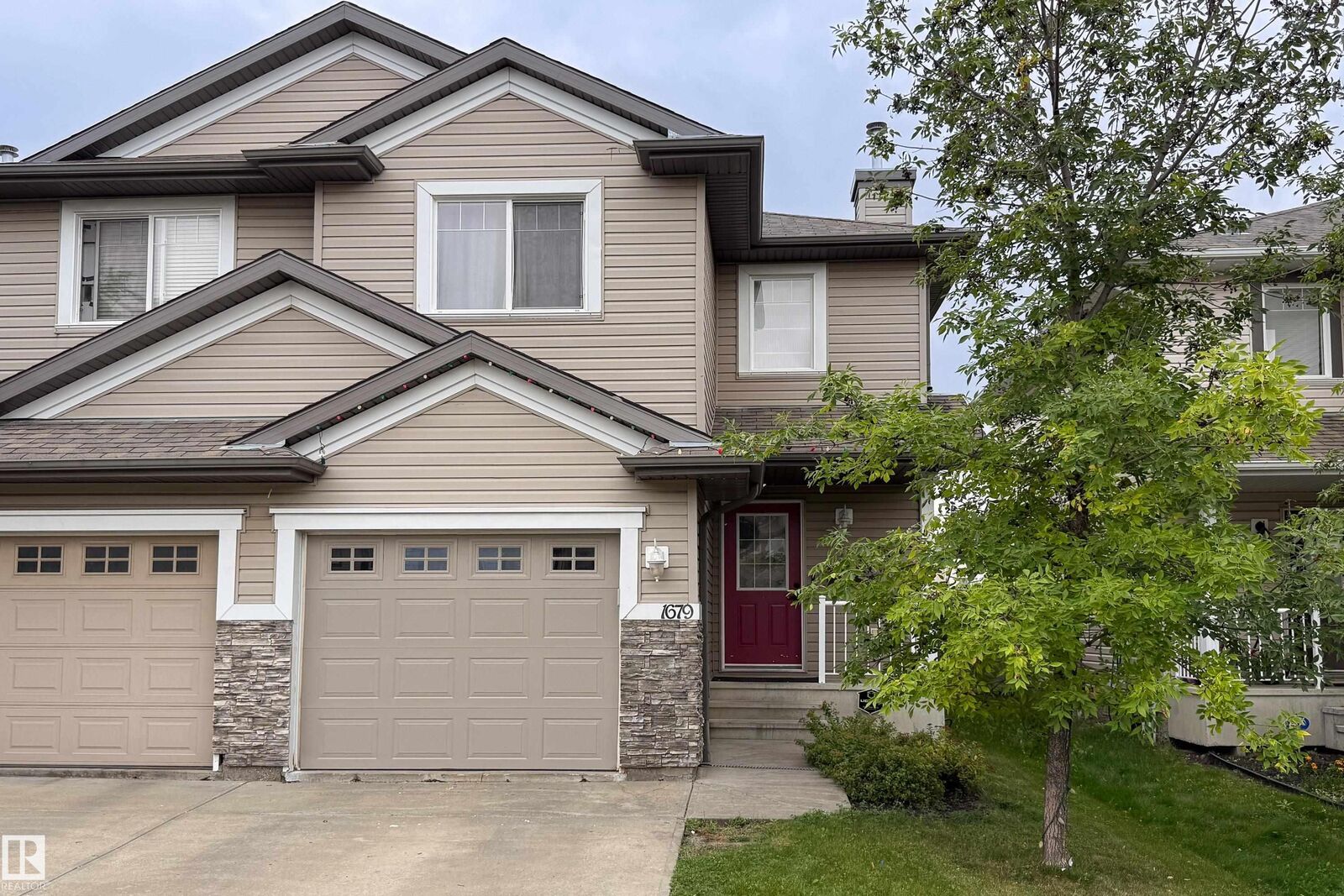 Property Photo:  1679 Melrose Place SW  AB T6W 1X6 
