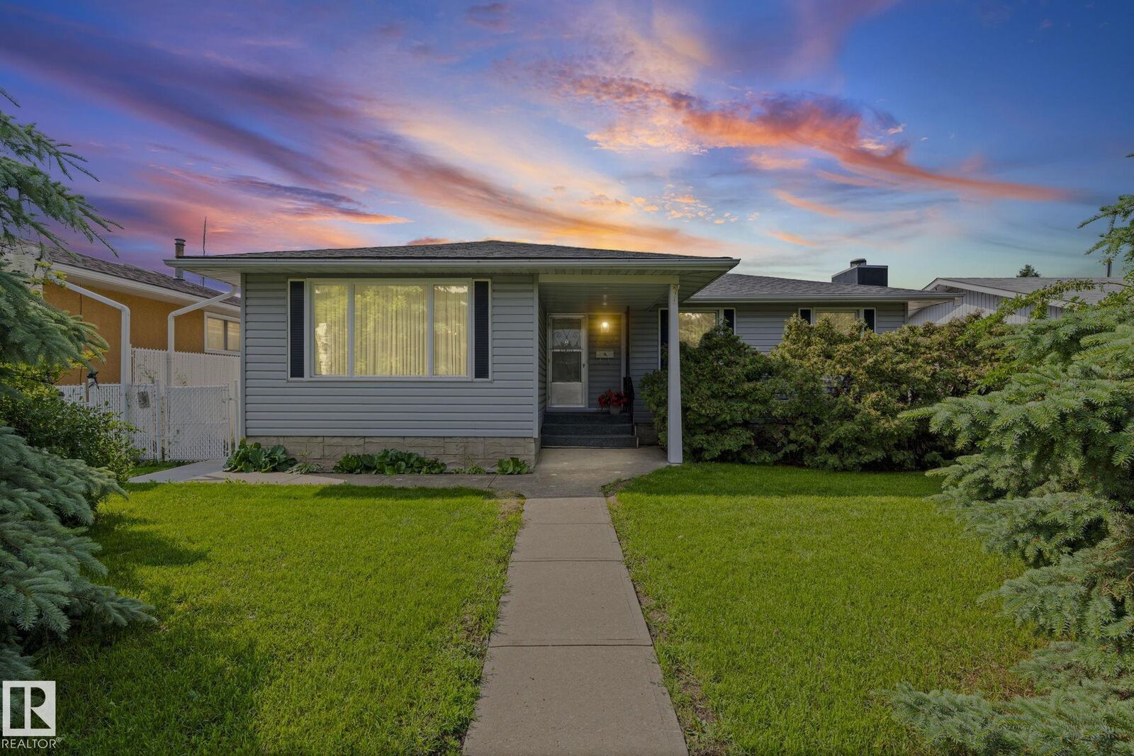 Property Photo:  8323 142 Avenue NW  AB T5E 2G3 