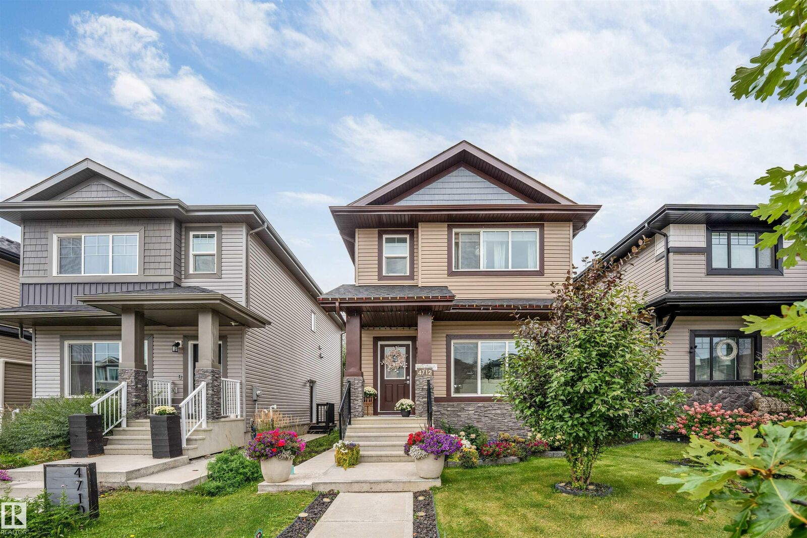 Property Photo:  4712 35 Street  AB T4X 2C4 