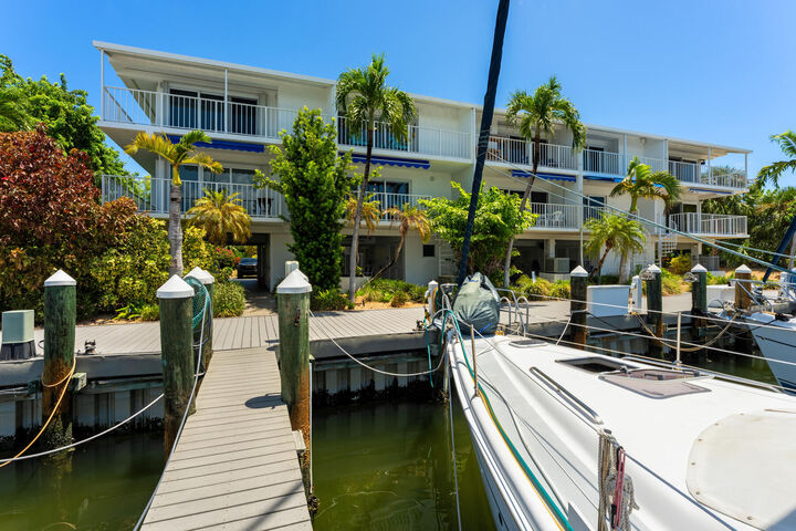 Property Photo:  96 Avenue C 4  FL 33050 