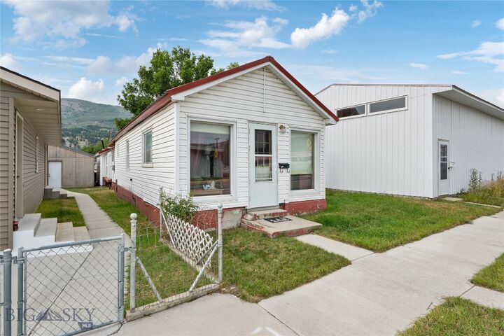 Property Photo:  919 E Commercial Avenue  MT 59711 