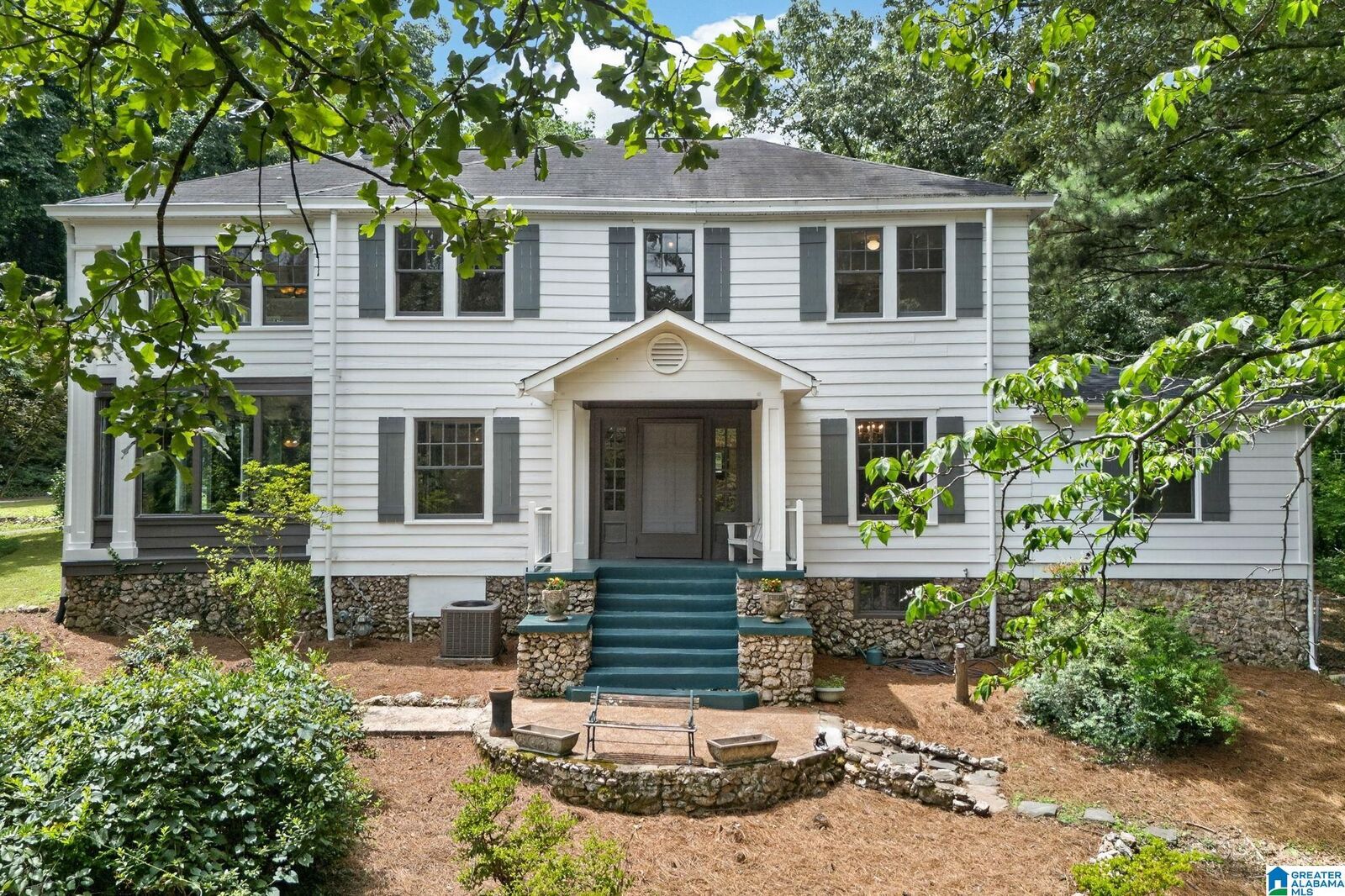 Property Photo:  428 Valley Road  AL 35206 