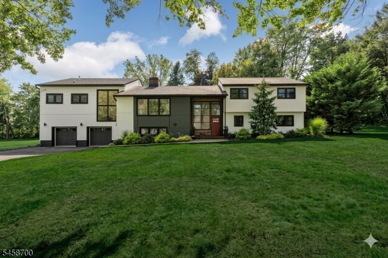 Property Photo:  6 Donsen Ln  NJ 07076 