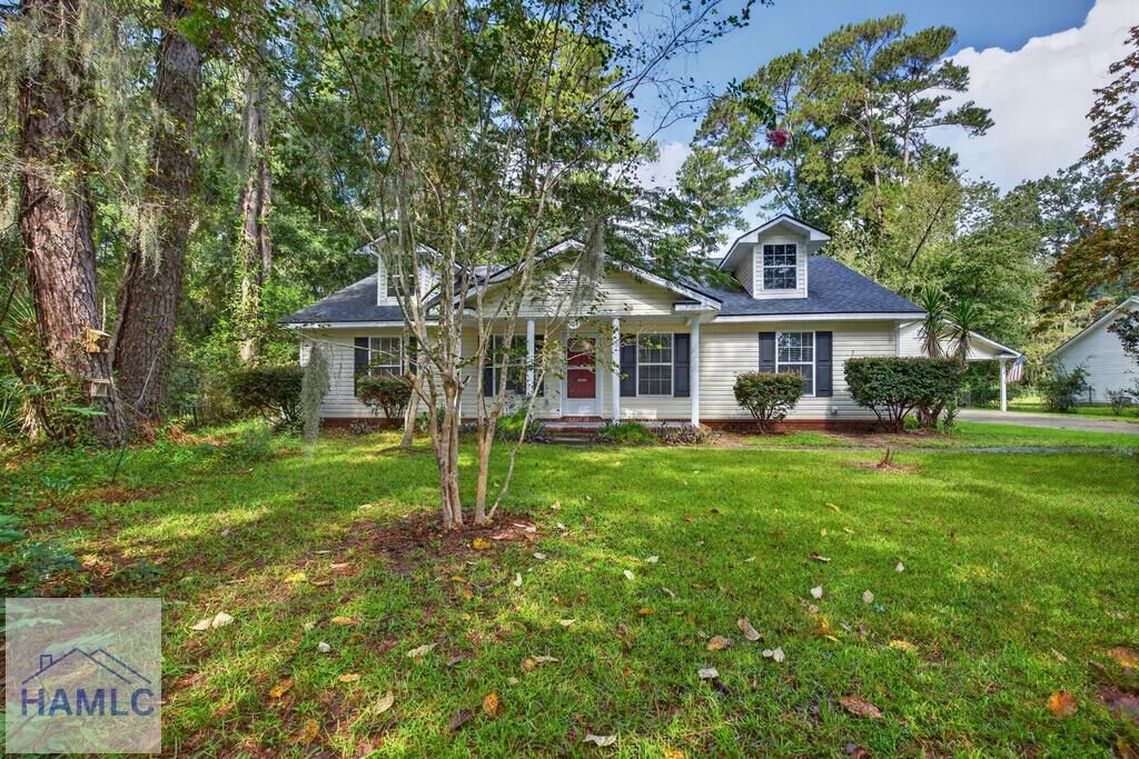 Property Photo:  504 Lake Drive  GA 31320 