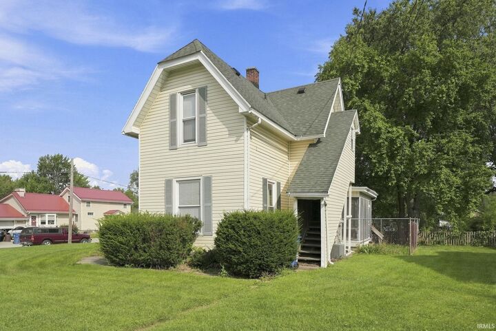 Property Photo: 1103 Summit Street IN 46774-1459