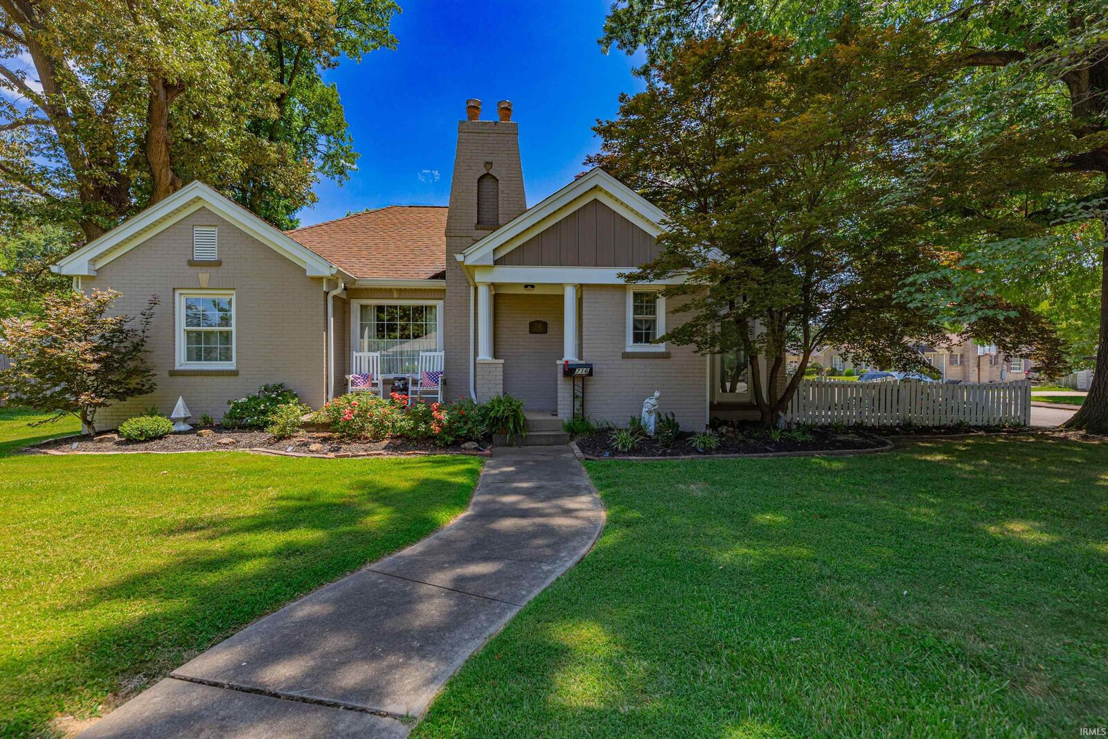Property Photo: 716 S Boeke Road IN 47714
