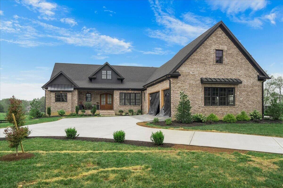 Property Photo:  202 The Backstretch  KY 40356 