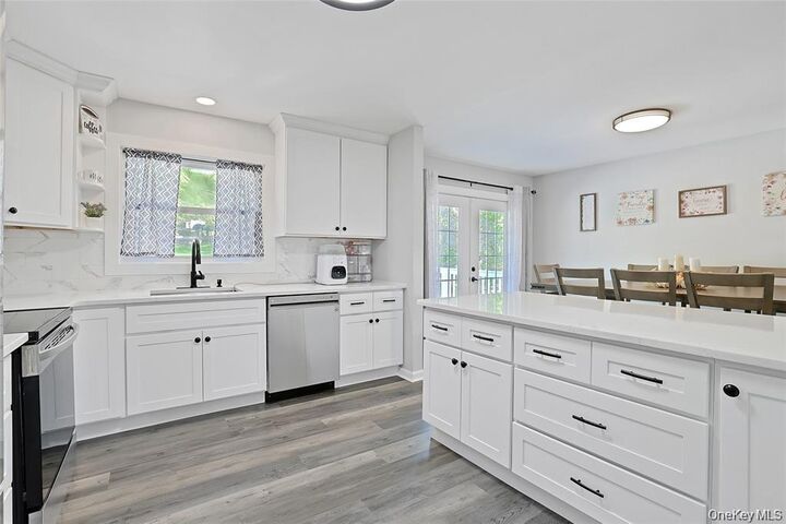 Property Photo:  7 Bryant Road  NY 10512 