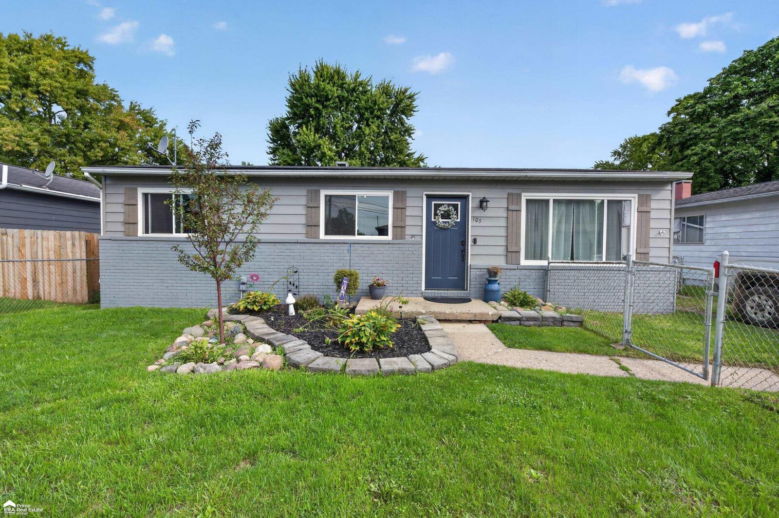 Property Photo:  107 E Naldrette Street  MI 48429 