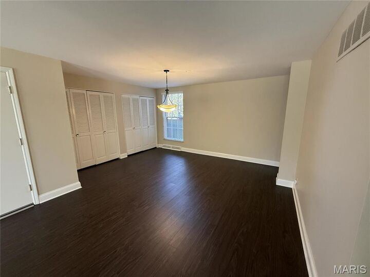 Property Photo:  1130 S Mason Road  MO 63131 