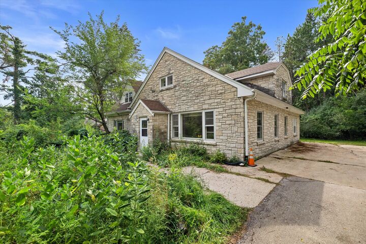 Property Photo: 4995 S Small Rd WI 53151