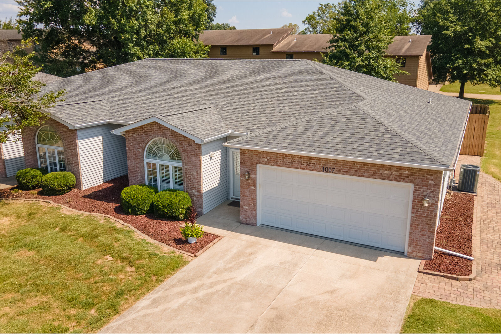 Property Photo: 1017 Villa Court IL 62901