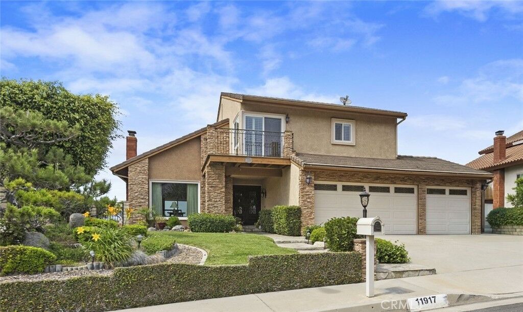 Property Photo:  11917 Rustic Hill  CA 90601 
