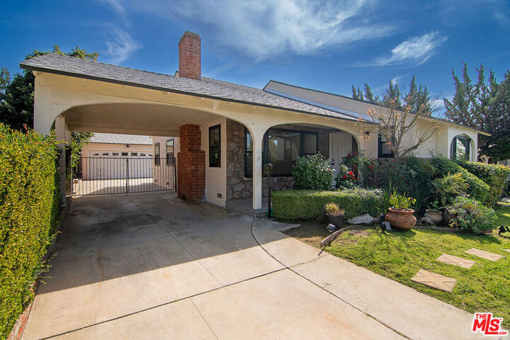 Property Photo:  414 University Avenue  CA 91504 