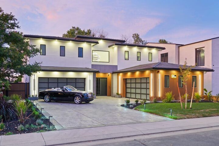 Property Photo:  868 Rivercrest Drive  CA 95605 